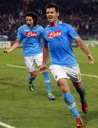 从她早年开 从她早年开